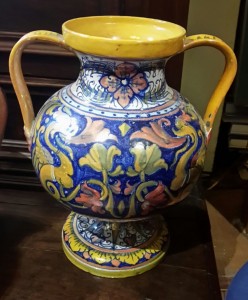 Vaso in ceramica decorata Gualdo Tadino primi '900                    